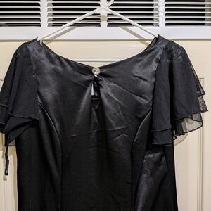 Elegant Black Dress with Ruffled Sleeves